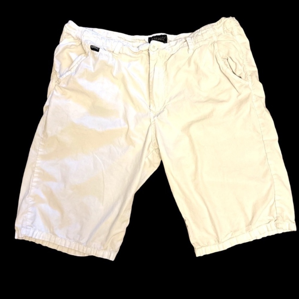 Buffalo David Bitton White Cargo Shorts size 32